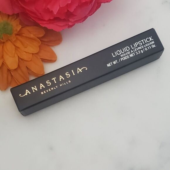 Anastasia Beverly Hills Liquid Lipstick in Dazed - Picture 8 of 12